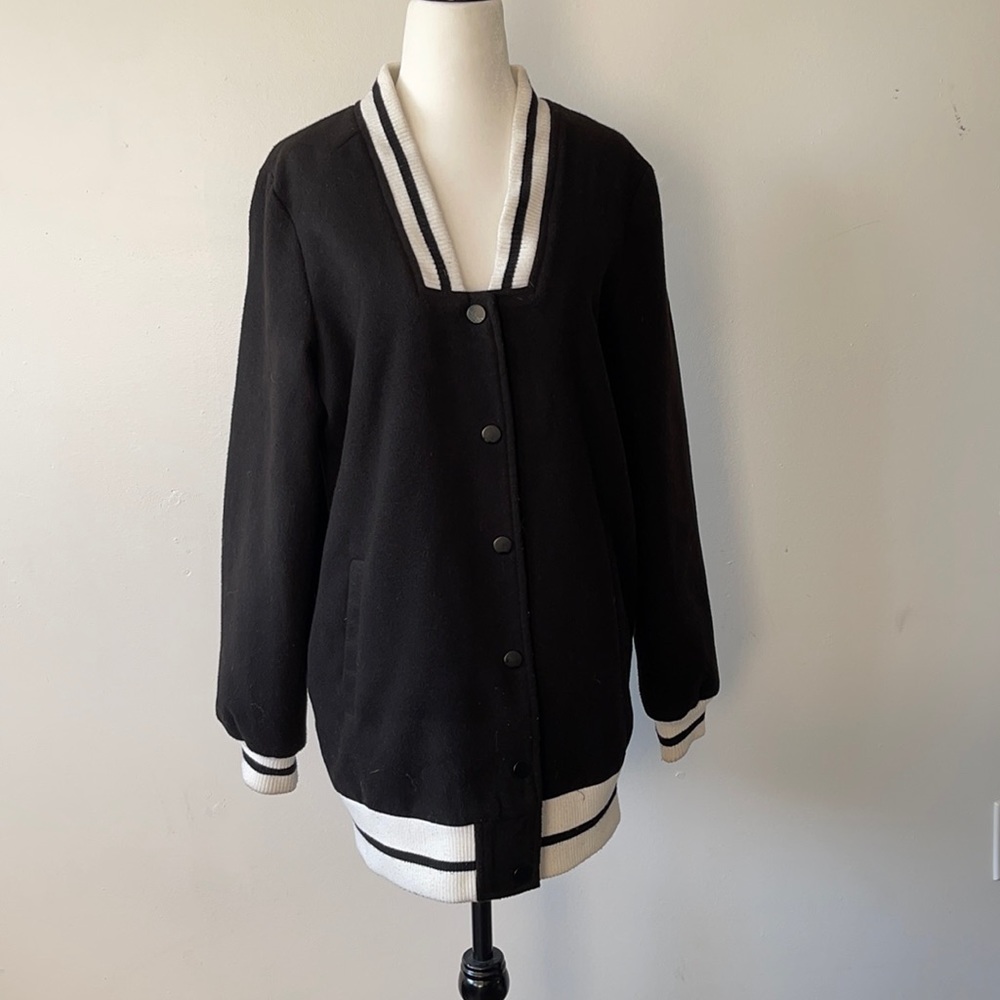 Medium Forever21 Black Varsity Jacket